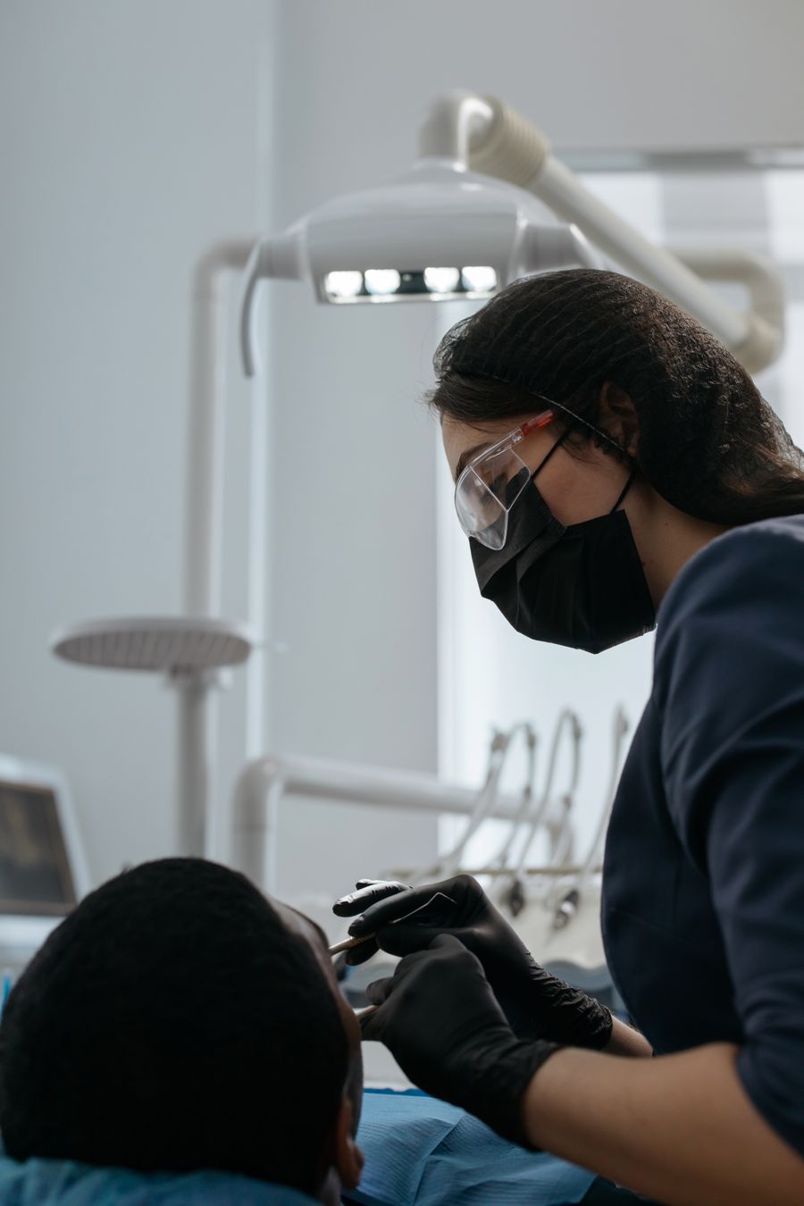 Treatment under the operating light