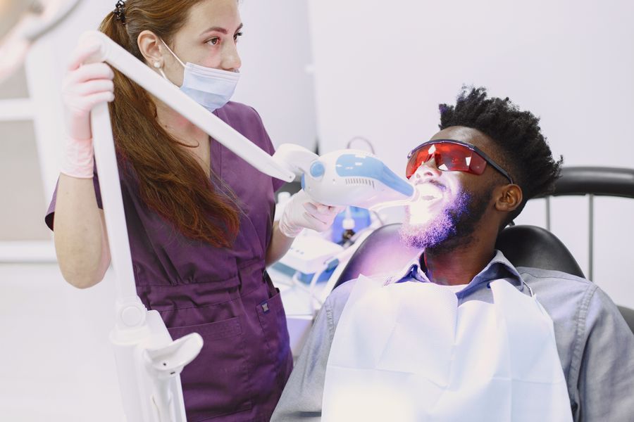 In-chair whitening under the activation lamp